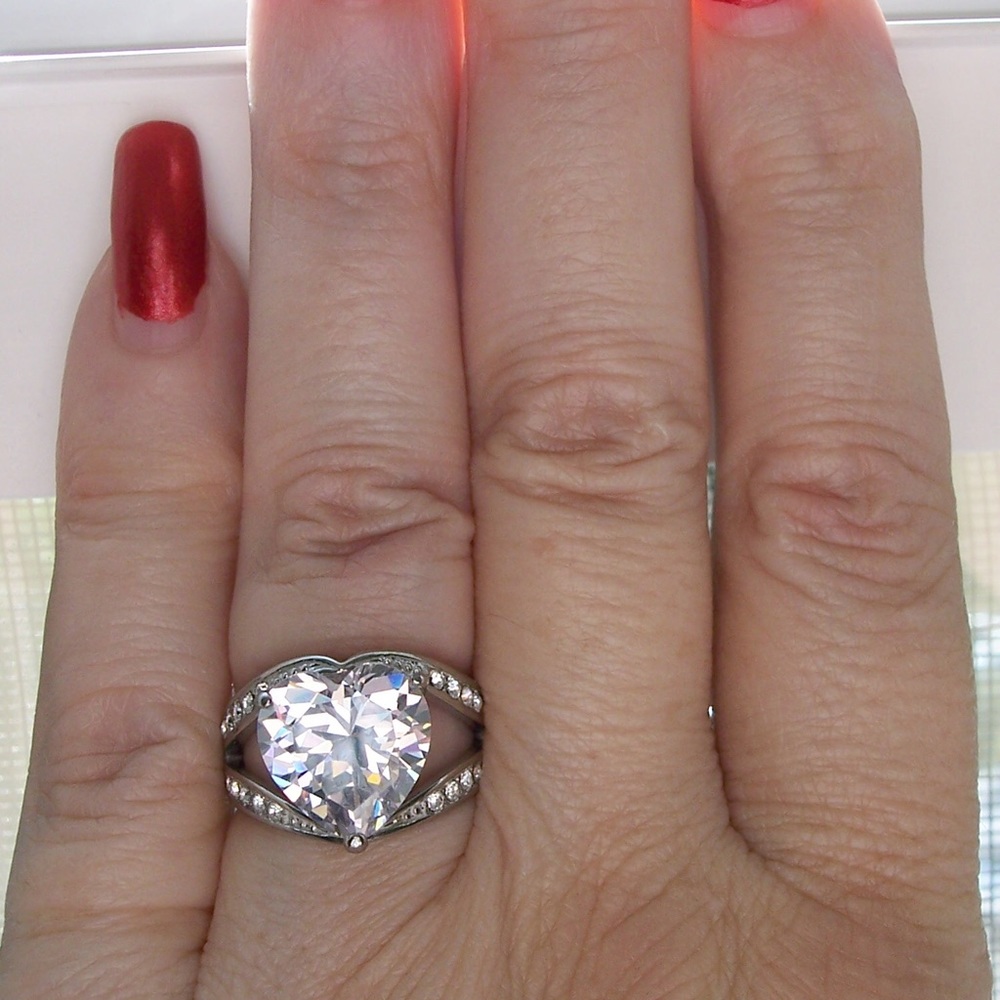 STAINLESS STEEL Large Cubic Zirconia Heart Ring - Picture 2 of 12